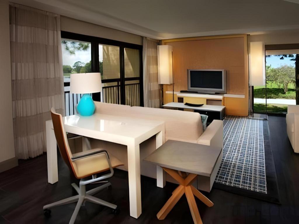 Disney'S Contemporary Resort レイク・ブエナ・ビスタ エクステリア 写真
