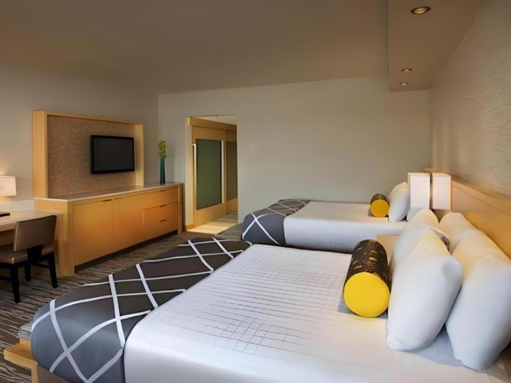 Disney'S Contemporary Resort レイク・ブエナ・ビスタ エクステリア 写真
